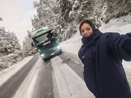 Todo nevado alrededor, es hora de esperas para Andrea