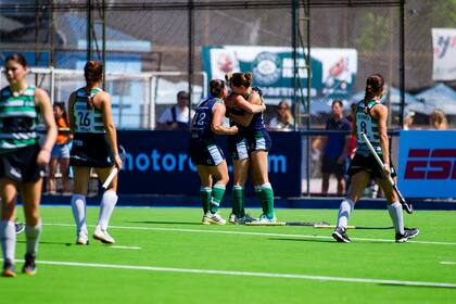 Todo San Fernando celebra ante Santa Bárbara