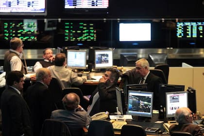 Todo se combinó para precipitar una toma de ganancias que promedió 1,3%, aunque no impidió la mejora del 2,7% del Merval en la semana