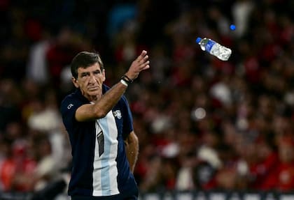 Todo un personaje, Gustavo Costas en el Maracaná