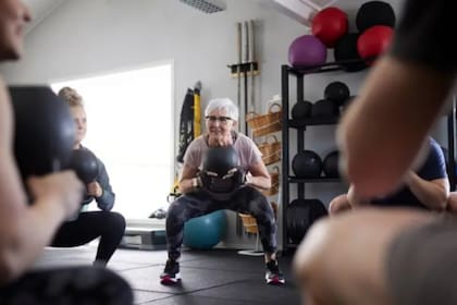 "Todos deberíamos movernos más. Es algo que no podemos dejar de recalcar", dice Eric Topol, quien tiene 71 años