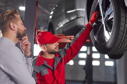 Todos hemos observado cómo el que realmente sabe realiza una tarea sin esfuerzo aparente; pero nada es simple, y esa apariencia es el resultado de años de práctica