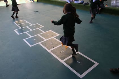 Los problemas vinculares suelen evidenciarse en los recreos, donde puede haber alumnos que no son incluidos en el juego