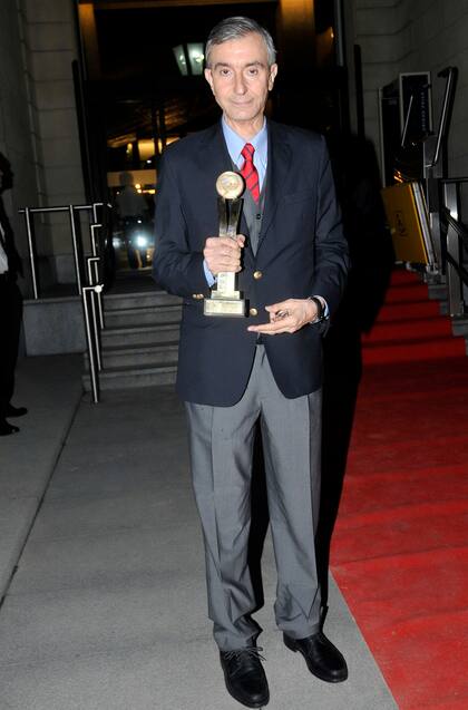 Nelson Castro, mejor conductor de televisión por cable
