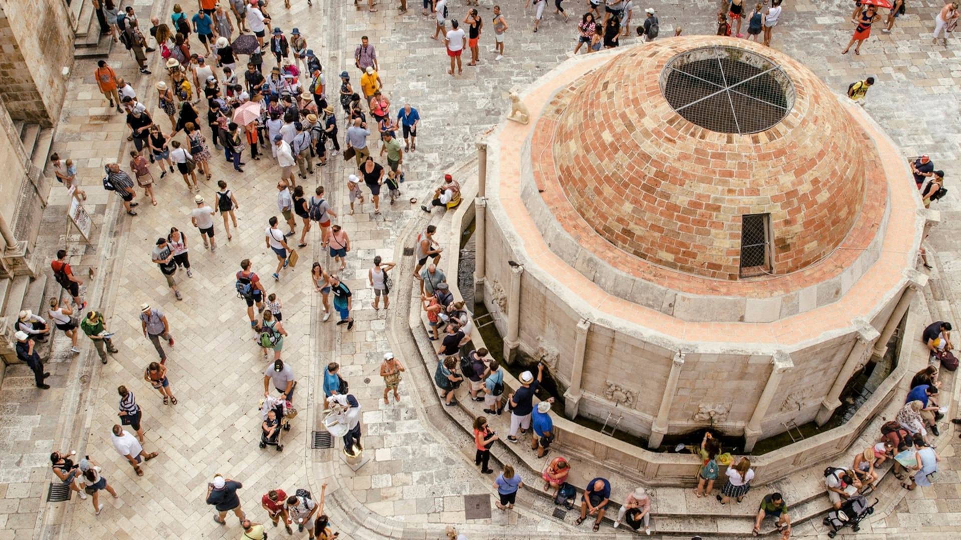 Una exposición de “Juego de tronos” cerca de Dubrovnik. La ciudad atrae a muchos turistas que buscan las locaciones de sus series y filmes favoritos, un nuevo fenómeno