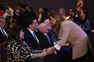 Tolosa Paz destacó la participación del titular de la UCR bonaerense un homenaje a Antonio Cafiero.