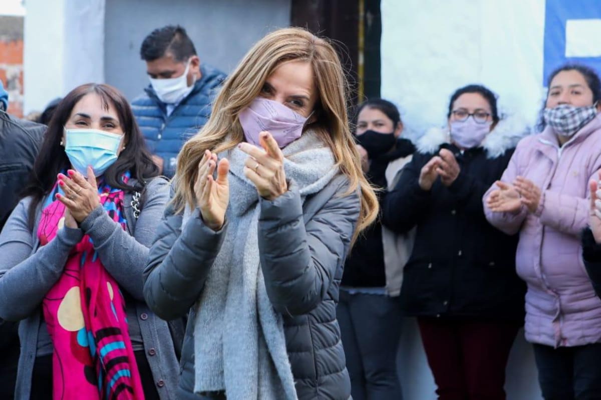 Tolosa Paz, en una visita a un comedor de Villa Montoro, en La Plata