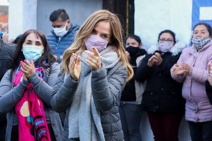 Tolosa Paz, en una visita a un comedor de Villa Montoro, en La Plata