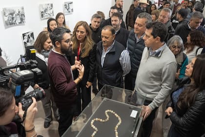 Tolosa Paz y Eduardo de Pedro estuvieron en la ceremonia en La Rioja