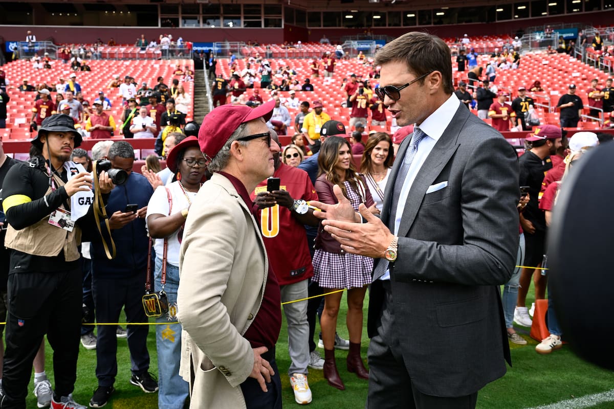 Tom Brady jugará torneo de fútbol bandera en Arabia Saudí con estrellas actuales y pasadas de la NFL