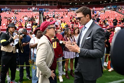 Tom Brady jugará torneo de fútbol bandera en Arabia Saudí con estrellas actuales y pasadas de la NFL