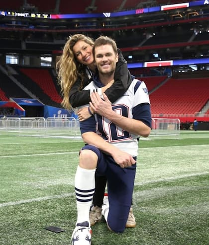 Tom Brady junto a Gisele Bundchen en el partido final de la NFL