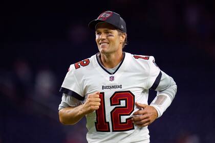Tom Brady, quarterback de los Buccaneers de Tampa Bay, anunció su retiro de la NFL (AP Foto/Matt Patterson, archivo)