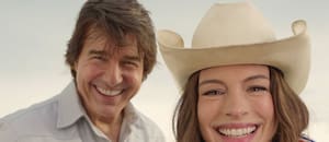 Anne Hathaway y un guiño a Tom Cruise ante el estrepitoso fracaso de su última película