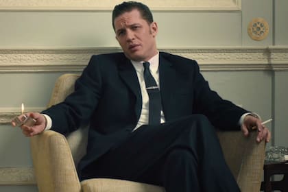 Tom Hardy en Legend. Para Pierce Brosnan, ese actor es el Bond ideal.