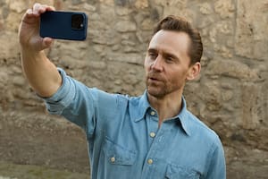 Tom Hiddleston y la serie que cambia lo que creíamos saber acerca de la destrucción de Pompeya