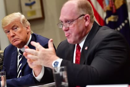 Tom Homan estará a cargo del Servicio de Inmigración y Control de Aduanas (ICE)