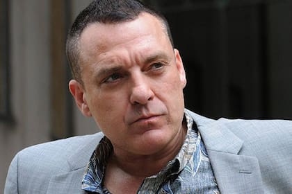 Tom Sizemore sufrió un derrame cerebral que lo llevó a un estado crítico de salud