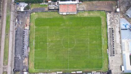 Toma aérea de la cancha de Deportivo Riestra