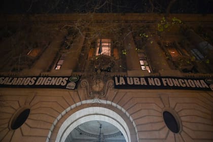 Toma del Colegio Nacional Buenos Aires