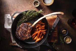 Tomahawk, el corte que parece un hacha (de ahí su nombre) y que cada vez suma más adeptos en Argentina