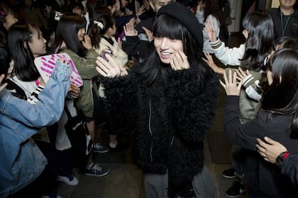 Toman Sasaki, luego de presentarse con su grupo pop