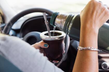 Tomar mate es más saludable que beber café o té, ya que proporciona cafeína en medidas suaves, sin alterar el sistema nervioso