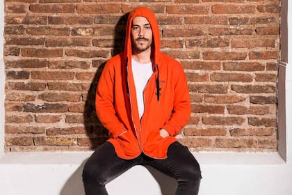 Tomás acaba de editar El verano de cada uno, su segundo libro.