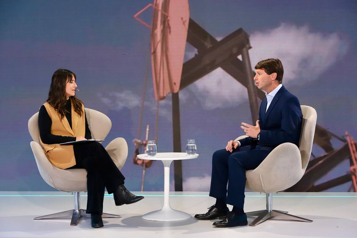 Tomás Córdoba, CEO de MetroGAS, y Sofía Diamante, periodista de LA NACION, en el capítulo 2 del summit de Energía