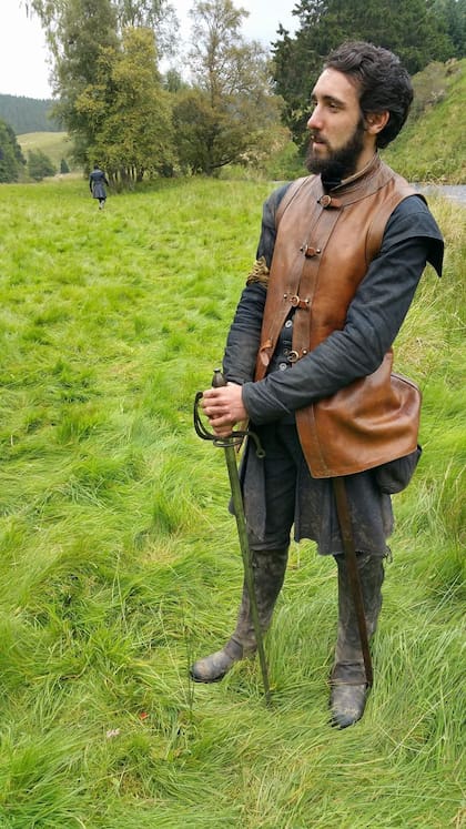Tomás, de extra para Mary Queen of Scots.