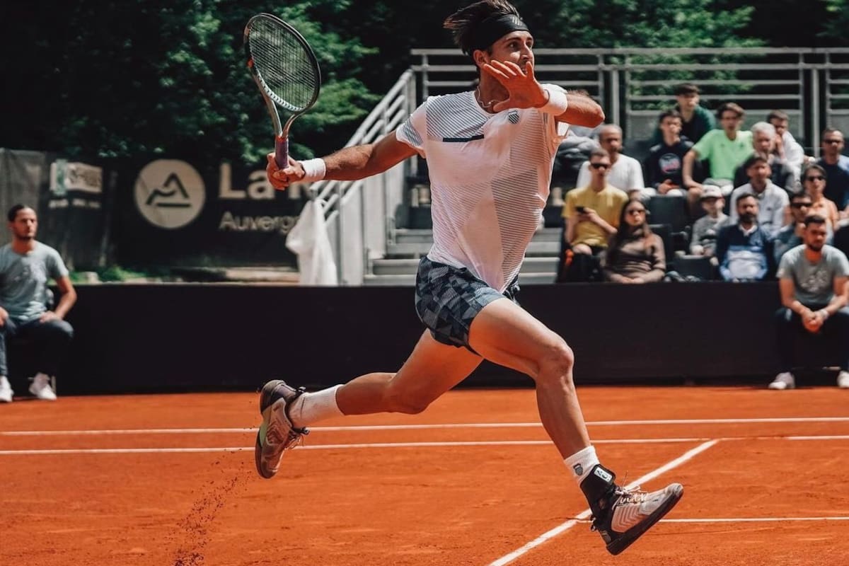 Tomás Etcheverry sigue adelante en el torneo de Lyon: avanzó a las semifinales