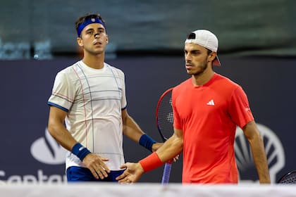 Tomás Etcheverry y Francisco Cerúndolo ganaron sus respectivos singles en el Río Open, pero luego cayeron juntos en dobles