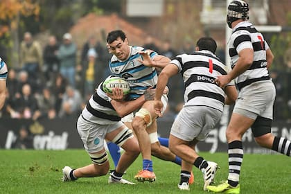 Tomás Meyrelles, tercera línea, un símbolo de esa virtud histórica y actual que le hace ganar clásicos y campeonatos a San Isidro Club; figura del SIC en el partido que le ganó el superclásico al CASI.
