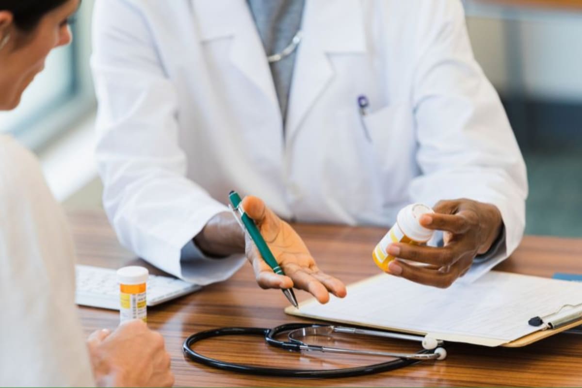 ¿Tomás muchos medicamentos? Qué hacer al respecto del fenómeno llamado "cascada de recetas"