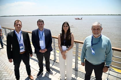 Tomás Perosio, Lucas Tibaldo, Victoria Oldani y Juan Pablo Serroels presentaron sus empresas en varias reuniones con los grandes inversores del país para integrarse a su cadena de valor