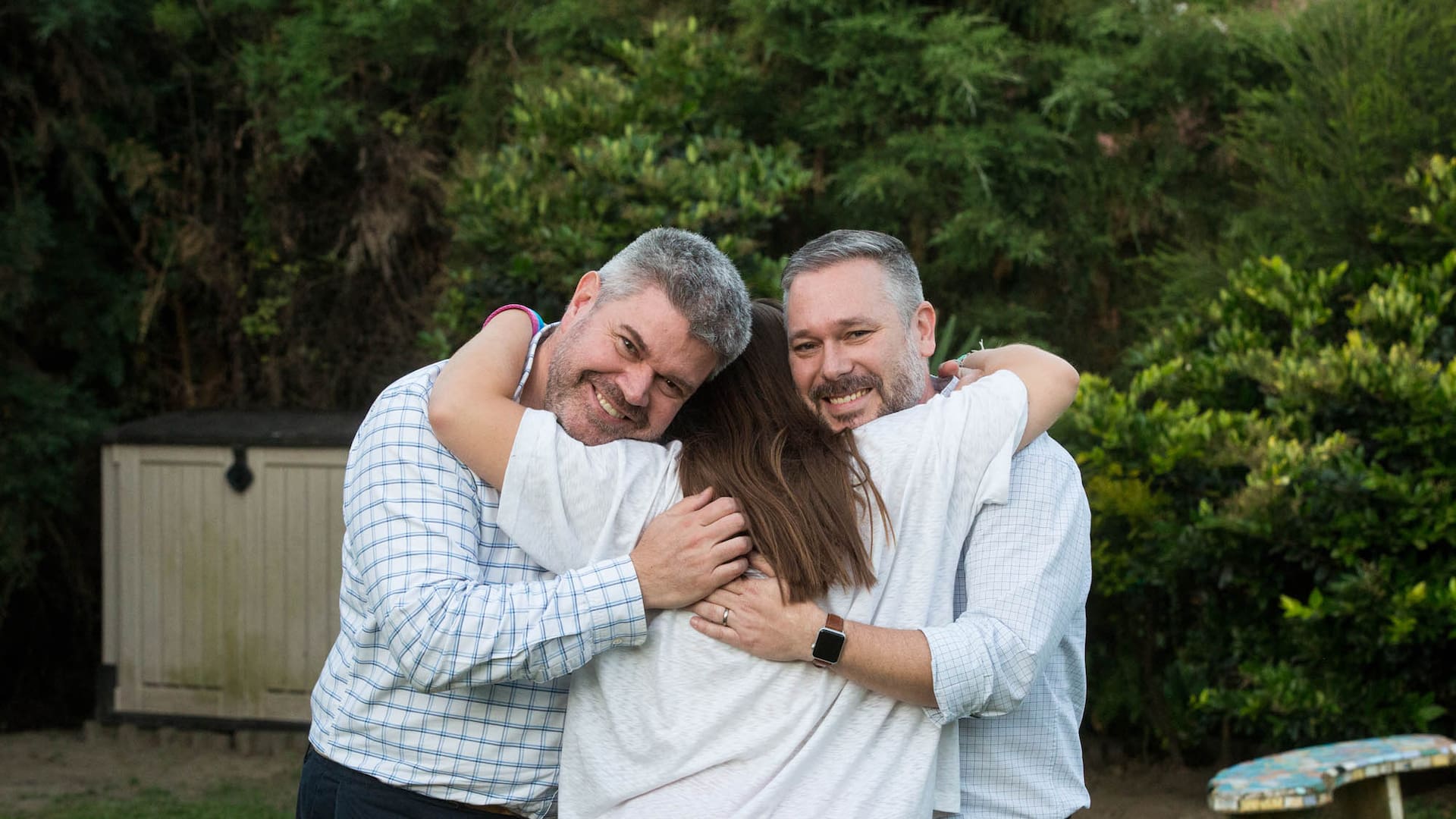 Tomás y Edgardo siempre quisieron ser padres. Este año, adoptaron a Dara, que tiene 15 años y hace tiempo esperaba una familia.