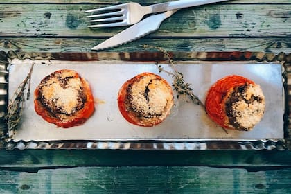 Tomates rellenos con berenjena