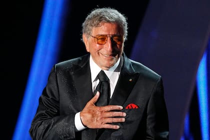 Tony Bennett durante el homenaje a Amy Winehouse en los premios MTV, en 2011