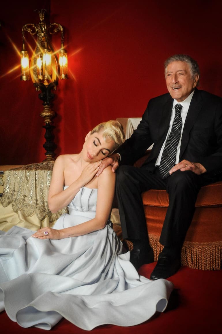 Tony Bennett se retiró de los escenarios en compañía de su querida Lady Gaga