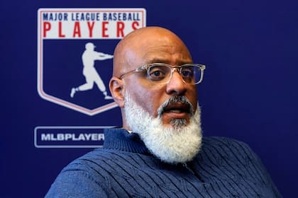 Tony Clark renuncia como líder del sindicato de jugadores de MLB, de cara a dura negociación