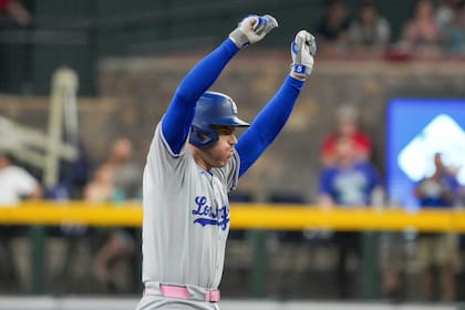 Tony Gonsolin y Freddie Freeman lideran a Dodgers en victoria 8-1 sobre Diamondbacks
