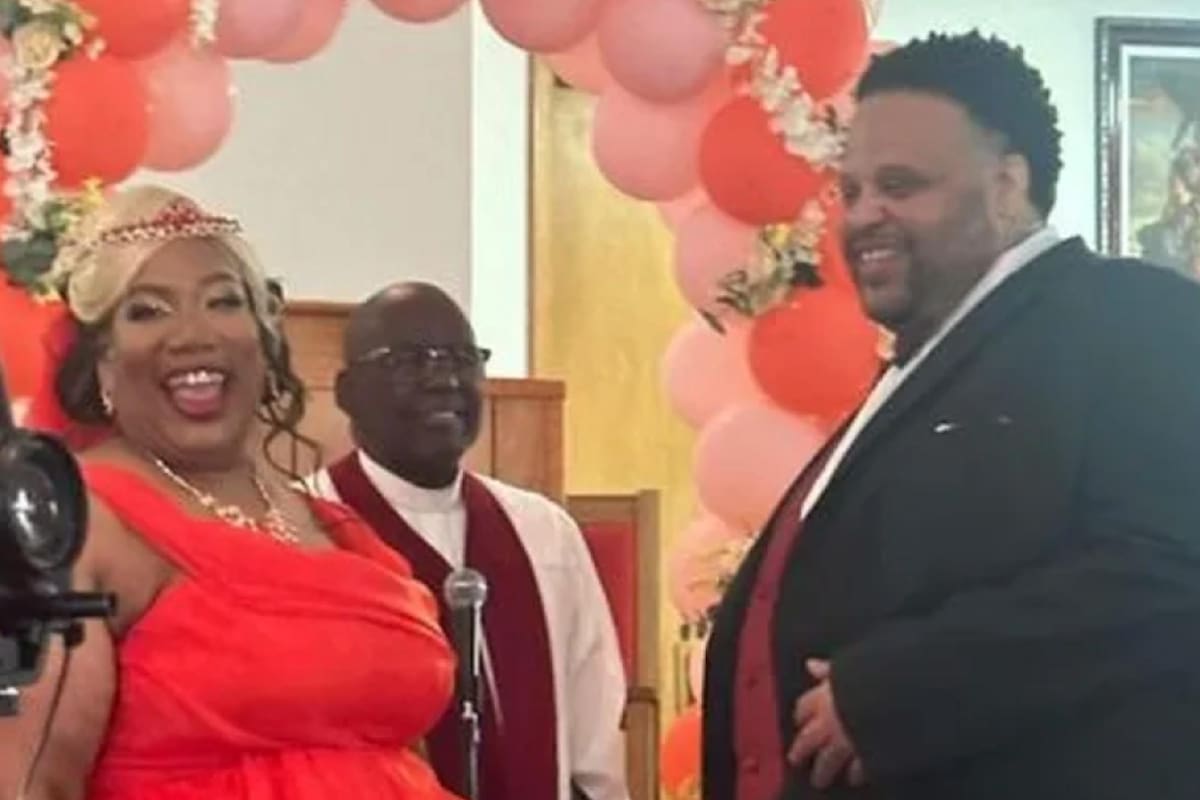 Toraze y Johnnie Mae Davis se casaron en Omaha, Nebraska; el novio murió súbitamente durante la fiesta