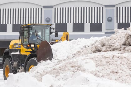 Tormenta con nieve y fuertes vientos azotará los Grandes Lagos y el noreste de EE. UU.