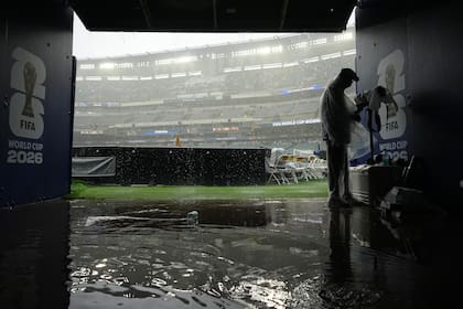 Tormenta durante un partido del Mundial: ¿cuál es el protocolo?
