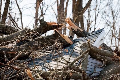 Tornados causan estragos en la región centro-norte y el sur de EEUU