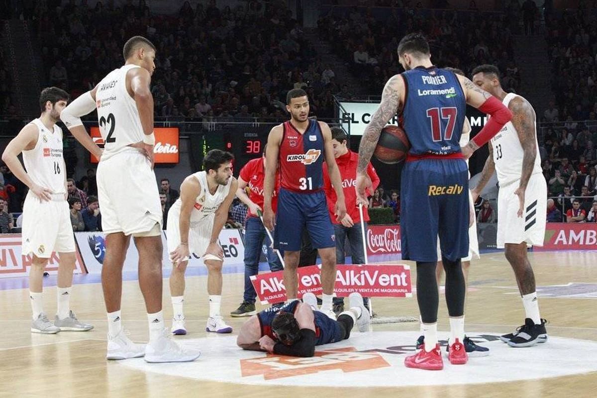 Tornike Shengelia tras el cruce con Facundo Campazzo
