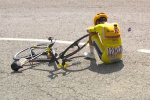 Un control antidoping le salvó la vida, era líder del Tour de Francia y una increíble caída lo frustró