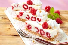 Tarta de yogur y frambuesas