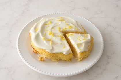 Torta individual de coco y limón