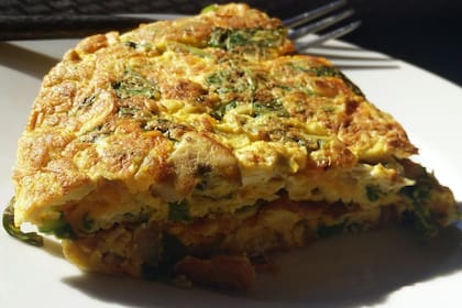 Tortilla de cebada y vegetales.
